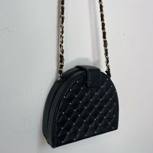 90s Vintage Elegant Black Quilted Shoulder Bag